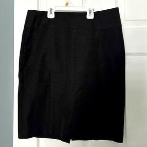 Banana Republic black skirt